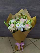 Букет цветов из:  Розы и Лизиантусы #REPLACE_PRED# Каринское