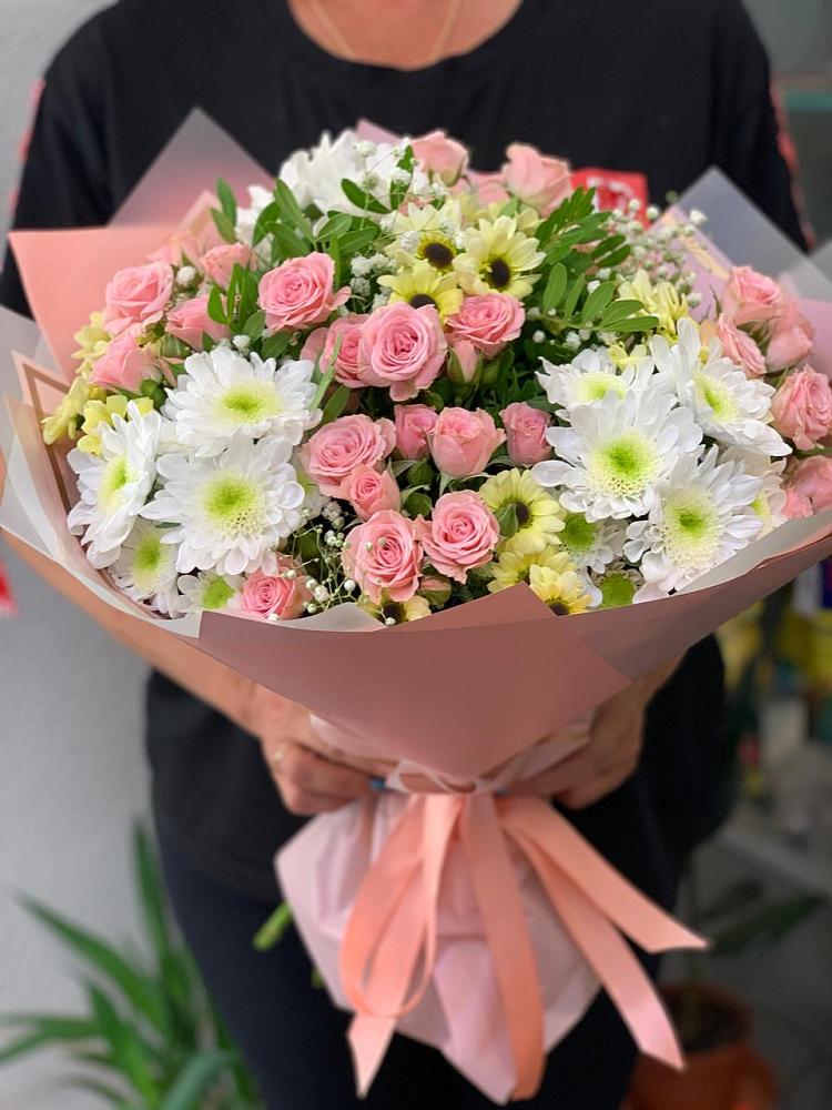 Букет цветов из: Розы и Хризантемы в Каринское