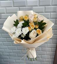 Букет цветов из:  Розы и Хризантемы в Каринское