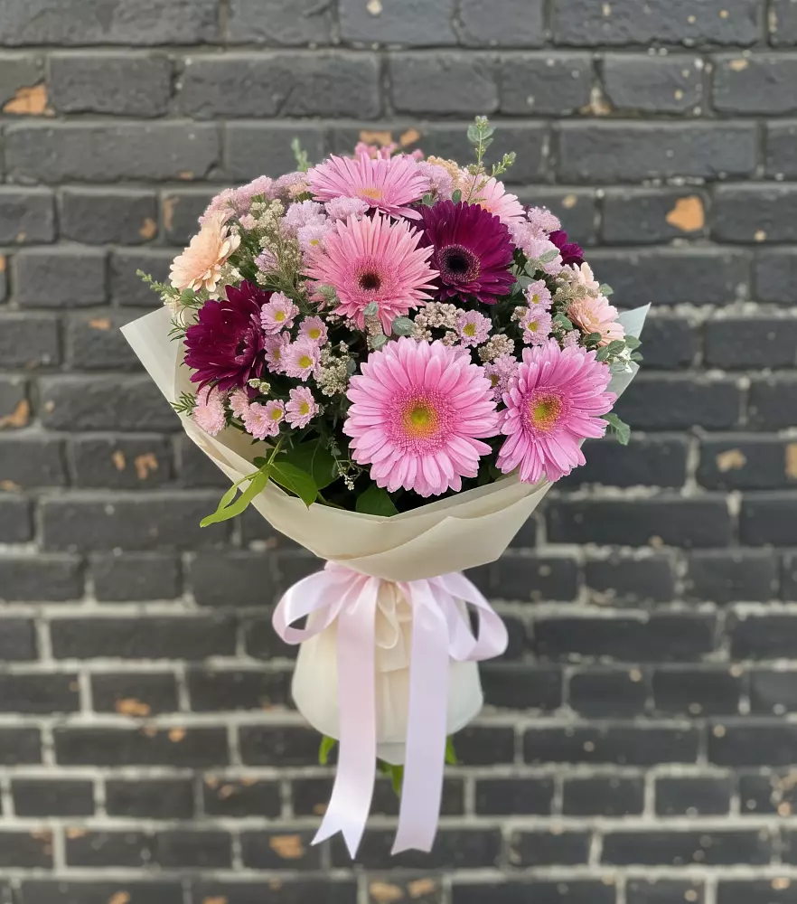 Букет цветов из: Герберы и Хризантемы в Каринское