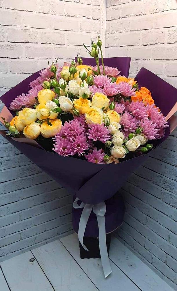 Букет цветов из: Хризантемы и Розы в Каринское