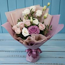 Букет цветов из:  Розы и Лизиантусы в Каринское
