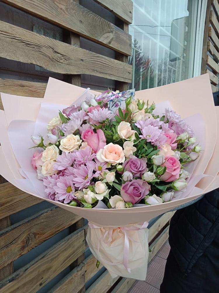 Букет цветов из: Розы и Хризантемы в Каринское