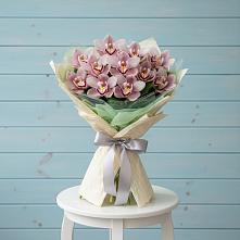 Букет цветов из:  Орхидеи и Розы в Каринское