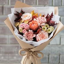 Букет цветов из:  Гвоздики, Хризантемы и Розы в Каринское