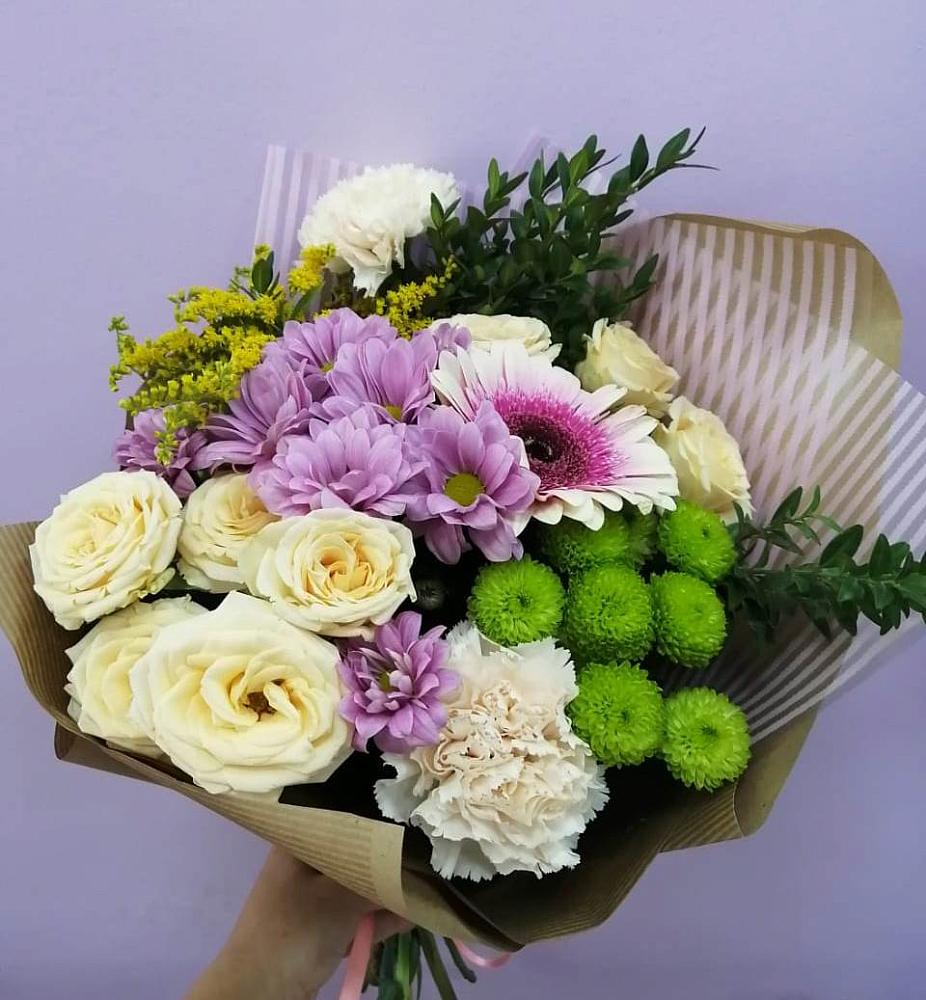 Букет цветов из: Хризантемы, Розы, Гвоздики и Герберы в Каринское