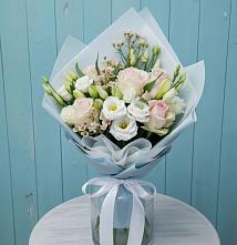 Букет цветов из:  Розы и Лизиантусы #REPLACE_PRED# Каринское