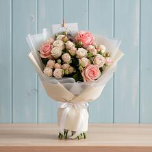 Букет цветов из:  Розы в Каринское
