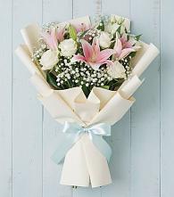 Букет цветов из:  Лилии в Каринское