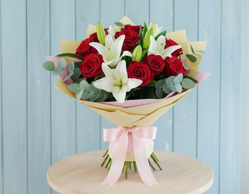 Букет цветов из: Лилии и Розы в Каринское